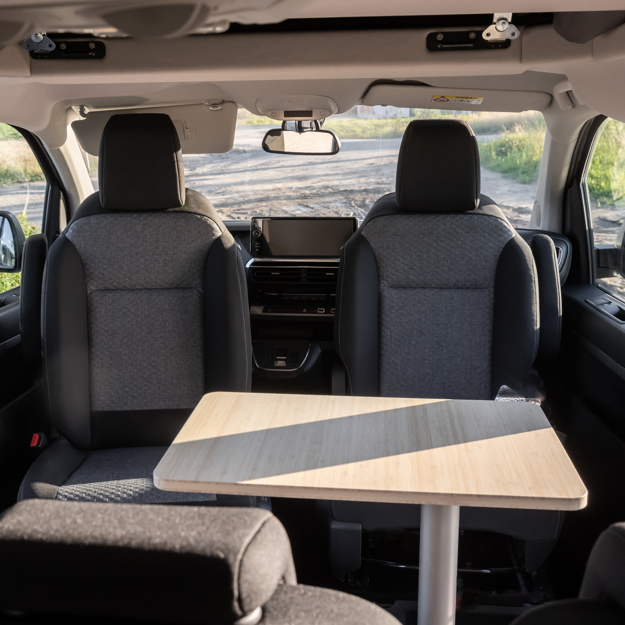 Stolik wewnętrzny - Toyota Proace (Family / VIP)