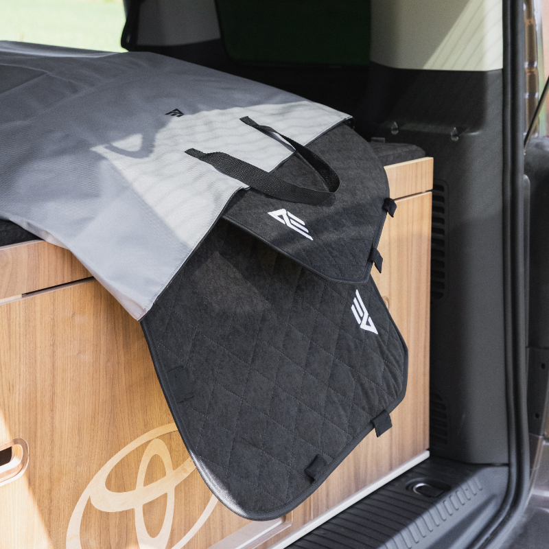 Maty izolujące na przednie szyby - Toyota Proace (czarne)